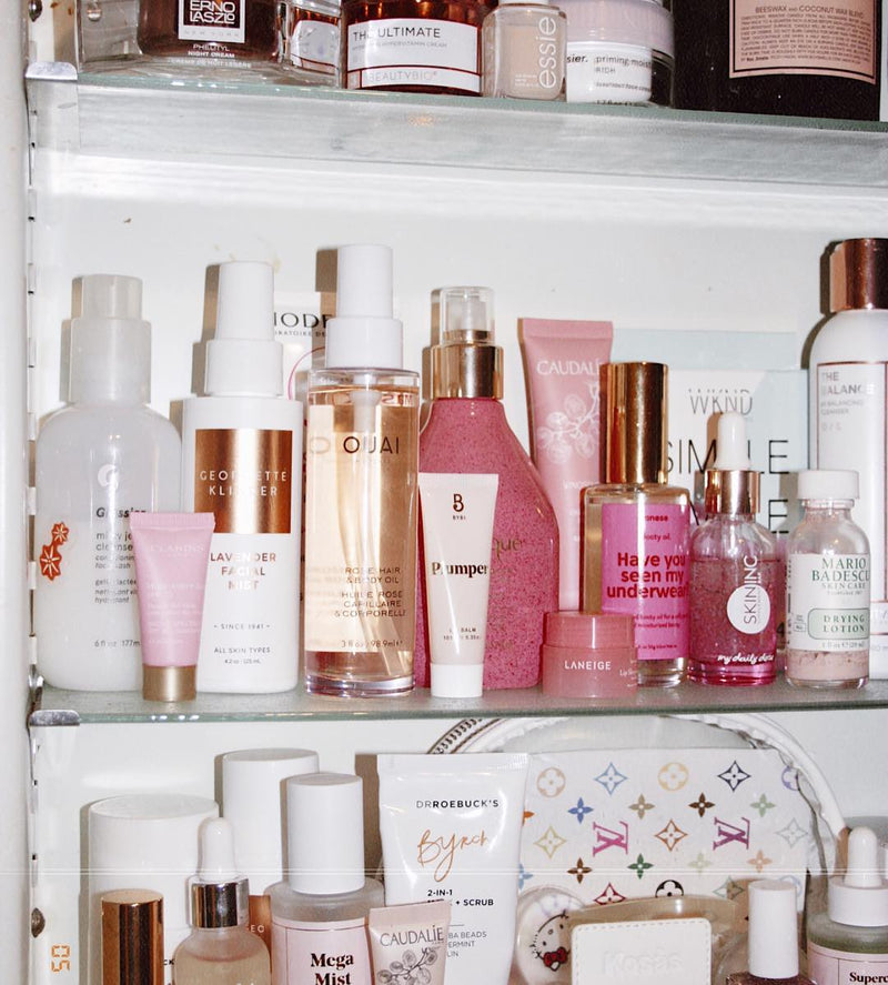 Best Beauty Travel Products to Pack for Vacation in 2023