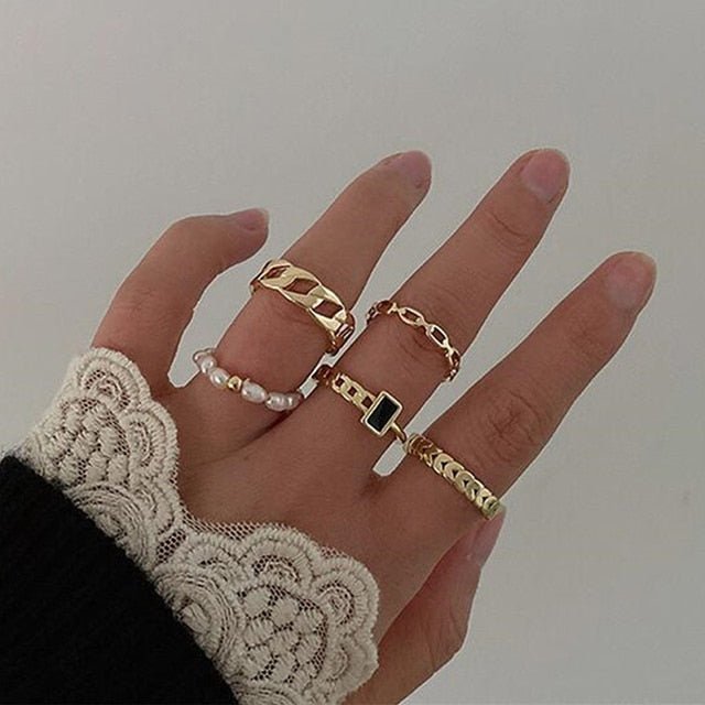 Soft Aesthetic Rings with Butterfly